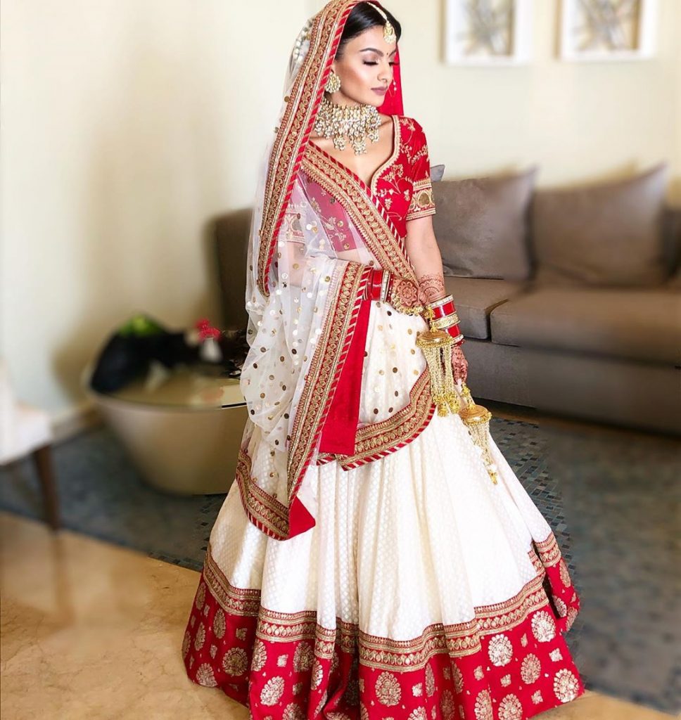 25 Gorgeous White Lehengas That'll Give ...